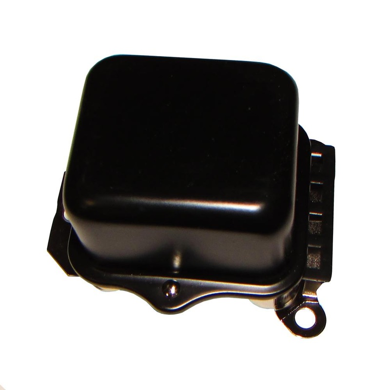65302C1 Voltage Regulator-12 V~384988R91 for IH 1026 444 454 504 606 656 2544