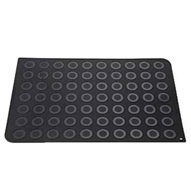 Silicone Macaron Baking Sheet – 70 Forms